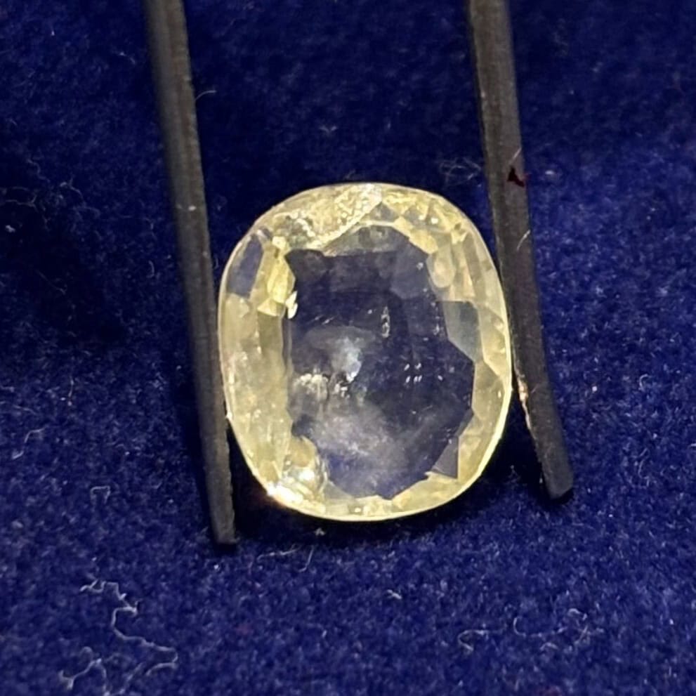 Natural Yellow Sapphire (Pukhraj) 3.13 Carat – GSI Certified